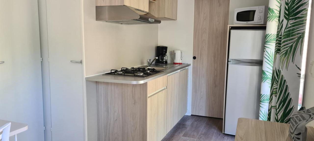 Camping Le Gallo Romain Barbieres Екстериор снимка