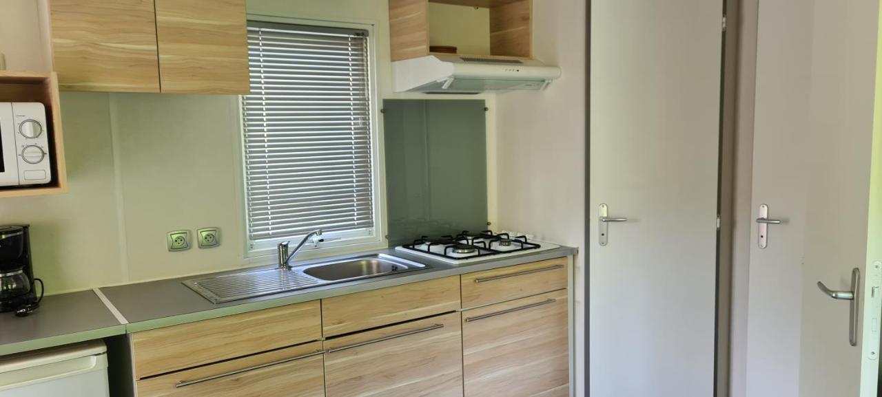 Camping Le Gallo Romain Barbieres Екстериор снимка